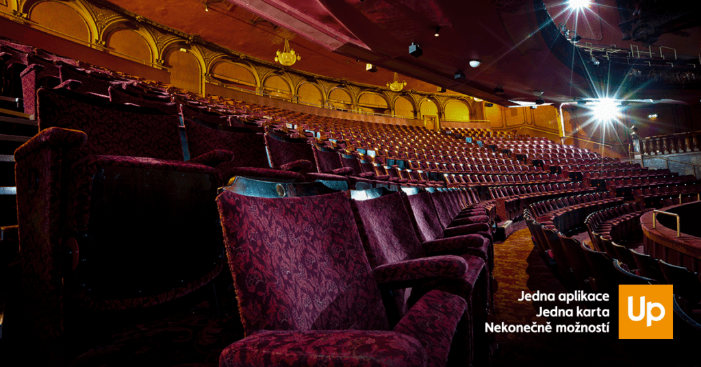 Upravte se a vyrazte do divadla nebo třeba na výstavu. Využijte eBenefity na kulturní zážitky. 9 Upravte se a vyrazte do divadla nebo třeba na výstavu. Využijte eBenefity na kulturní zážitky.