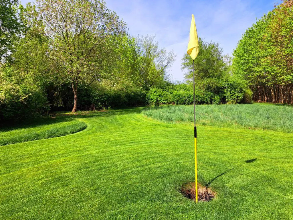 Skvělý relax po práci? Pojďte si zahrát fotbalgolf. 7 krtek fotbalgolf scaled 1