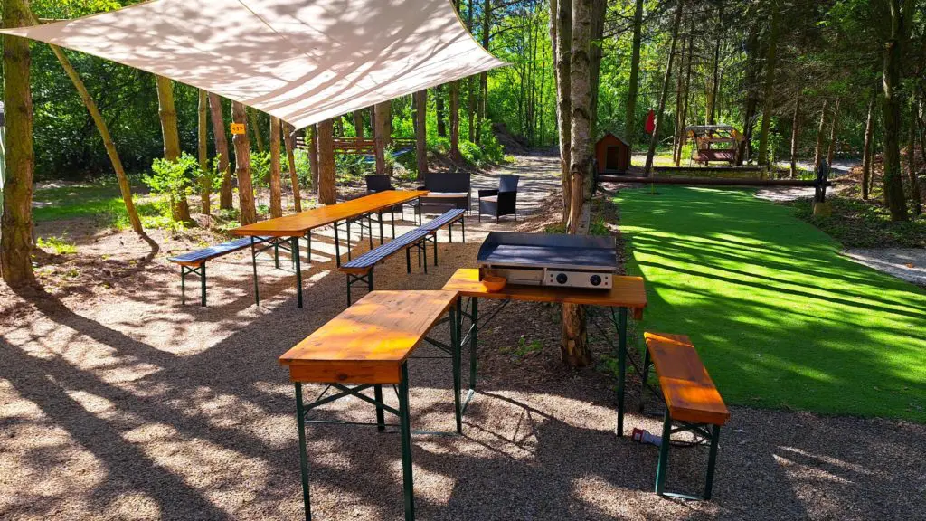 Skvělý relax po práci? Pojďte si zahrát fotbalgolf. 3 privat place scaled 1